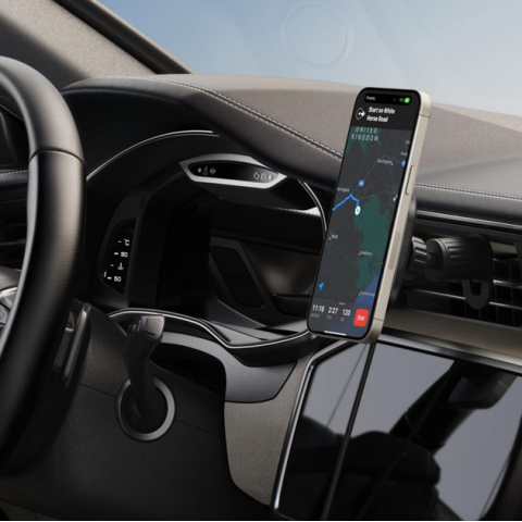 Магнітний автотримач із бездротовою зарядкою Anker MagSafe Wireless Car Charger MagGo 15W Qi2 Charger, 360° Adjustable